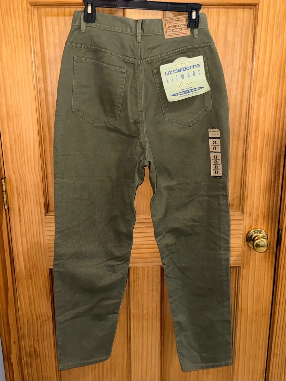 NWT Liz Claiborne Lizwear Women’s Olive Relaxed Fit Twill Jeans-8S